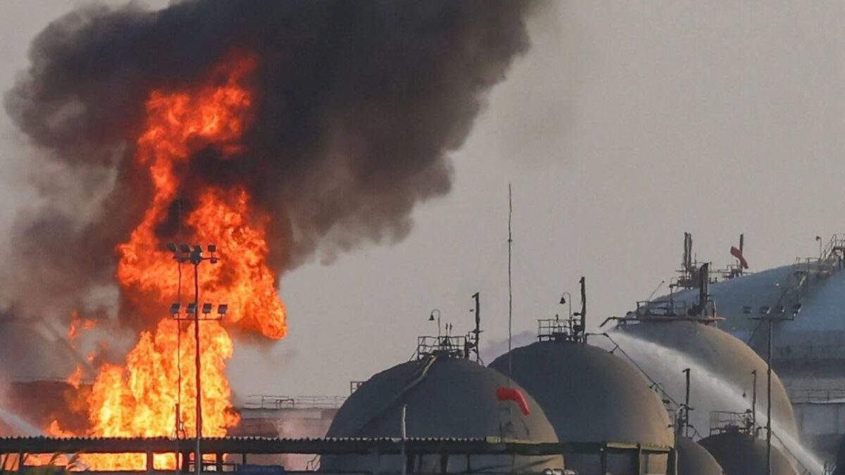 Fire hits Aramco building in Saudi Eastern Province after Houthi attack