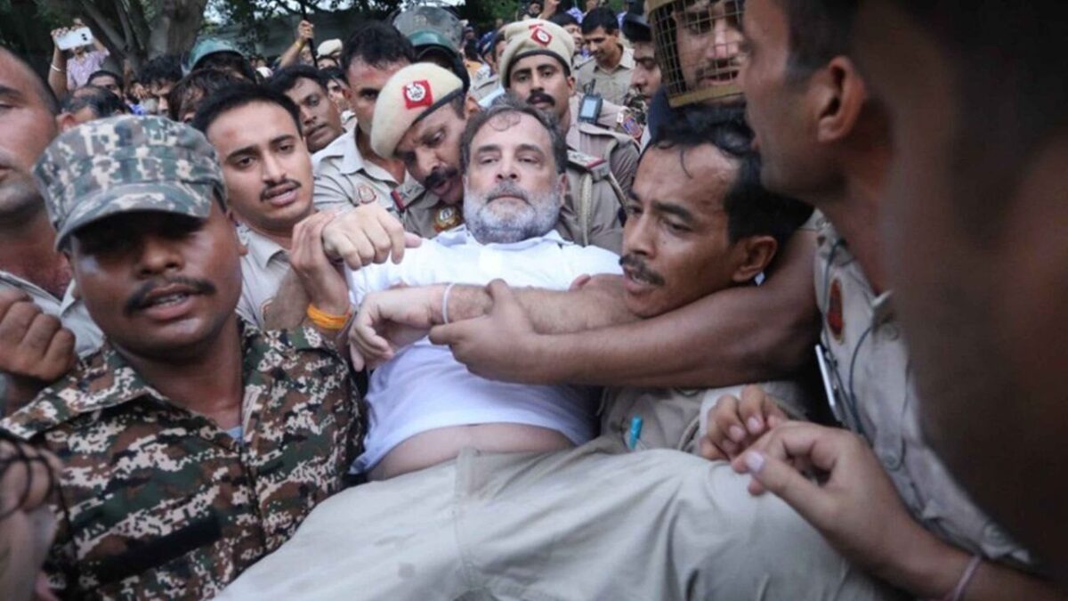 Rahul Gandhi detained as Delhi police break up protest