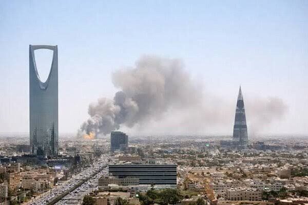 Riyadh airport to stay closed until 17 October after Houthi attacks